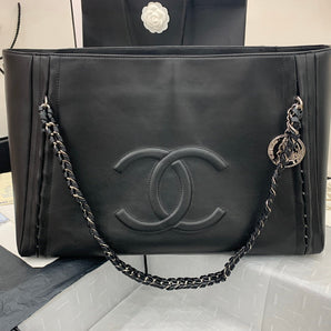 Chanel shopping Bag